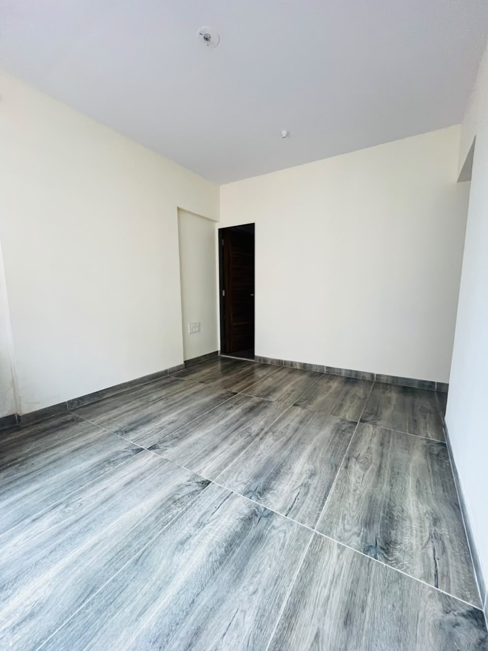 2 BHK Tilak Nagar